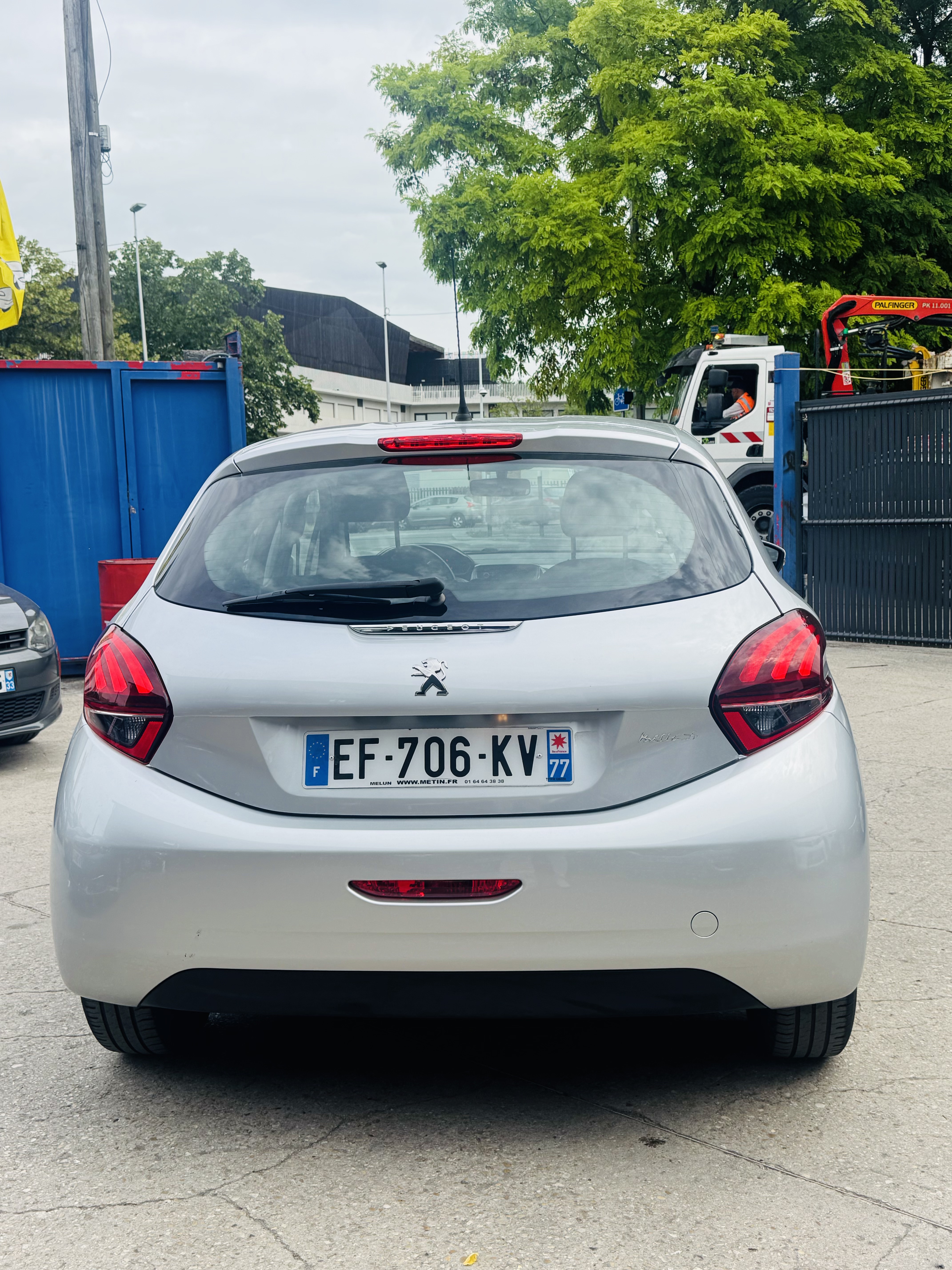 PEUGEOT 208 1.0 PURE TECH 68 LIKE photo 8