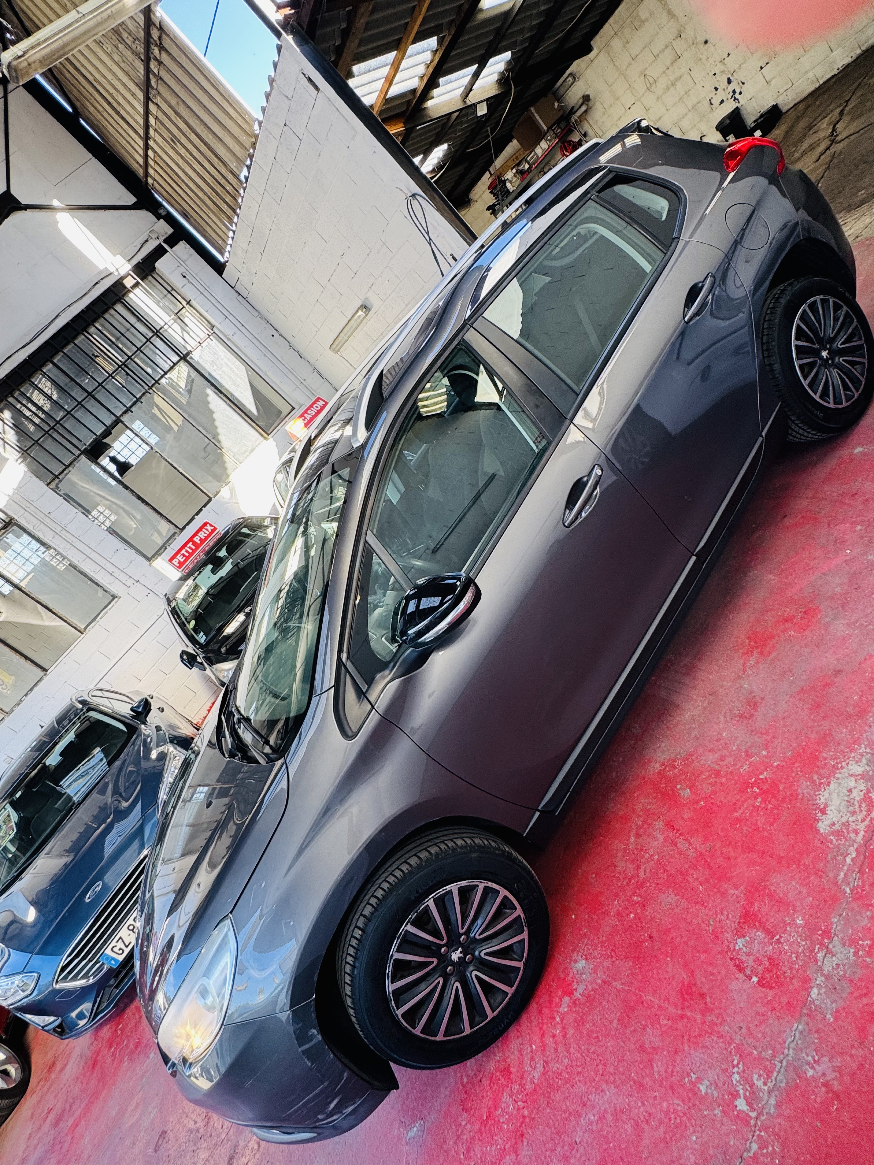 PEUGEOT 2008 1.2 PURE TECH 82 ACCESS photo 4