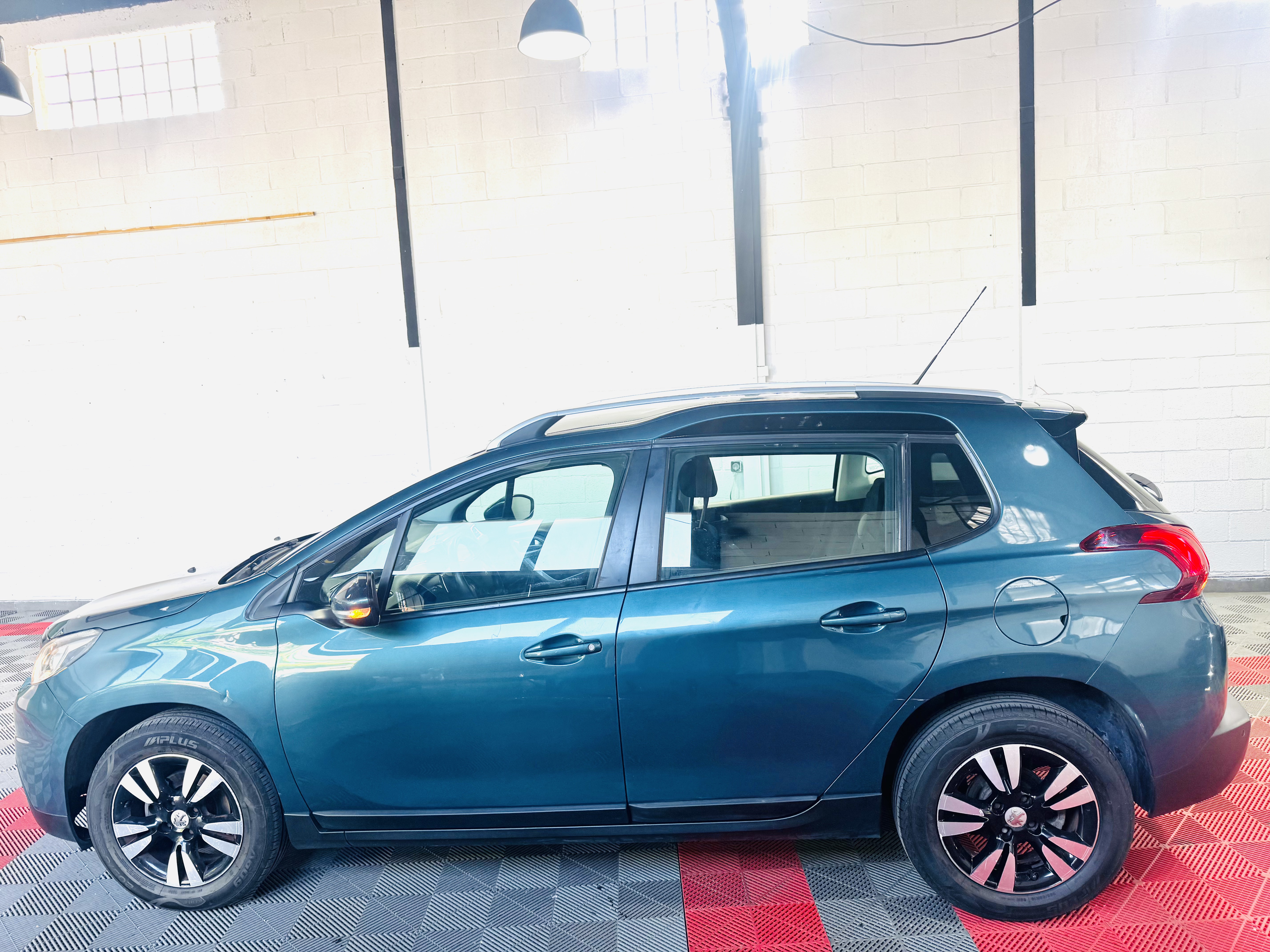 PEUGEOT 2008 1.6 BLUE HDI 100 ACTIVE BUSINESS ETG photo 12