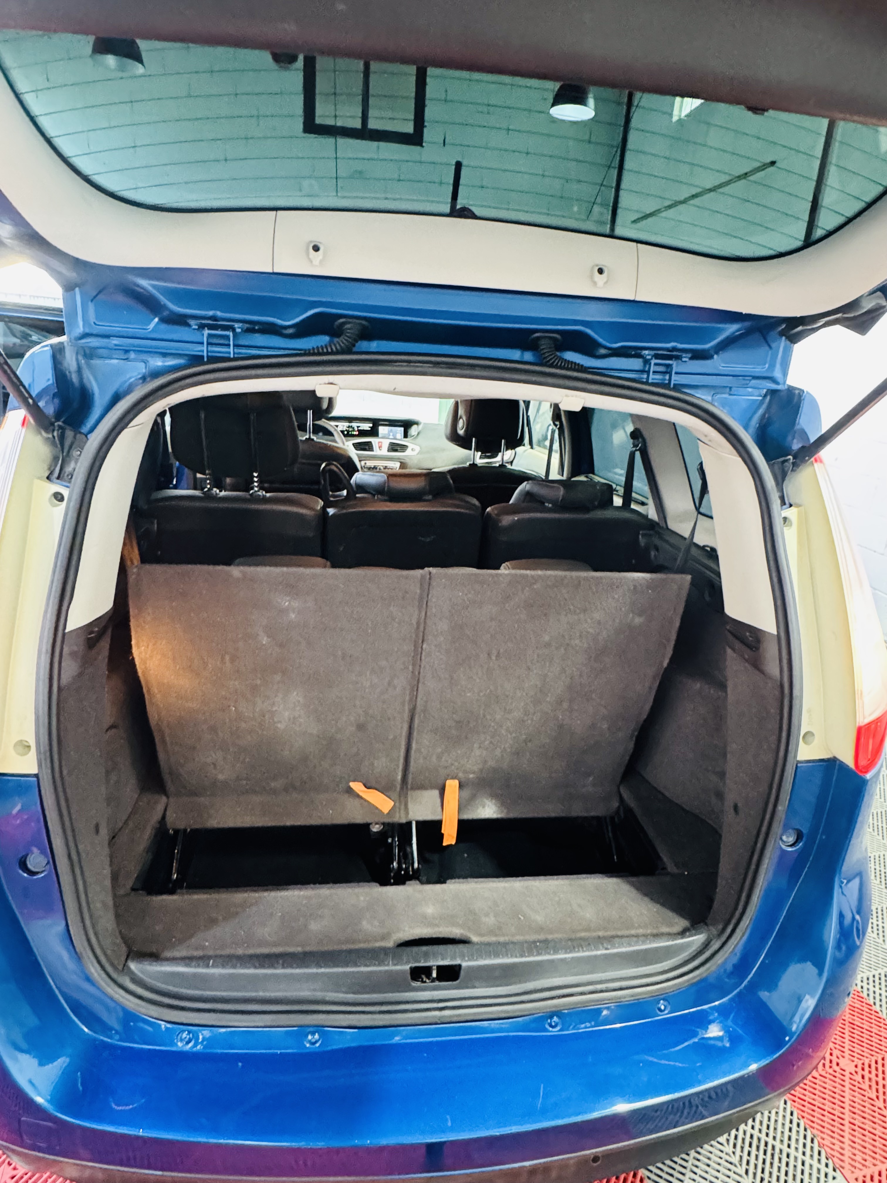 RENAULT SCENIC GRAND 2.0 DCI 150 EXCEPTION BA 7P photo 12