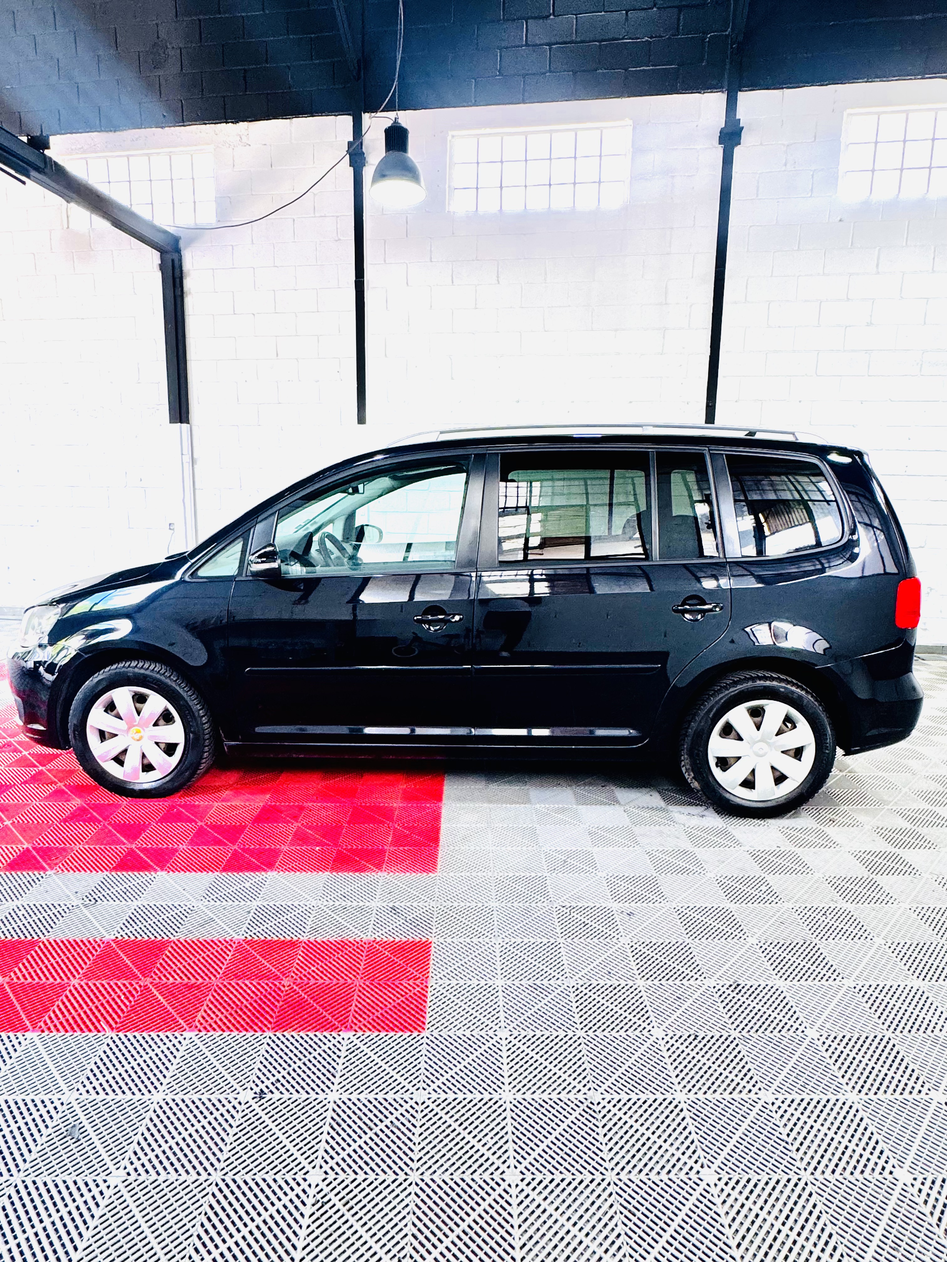 VOLKSWAGEN TOURAN 2.0 TDI 140 MATCH DSG photo 8