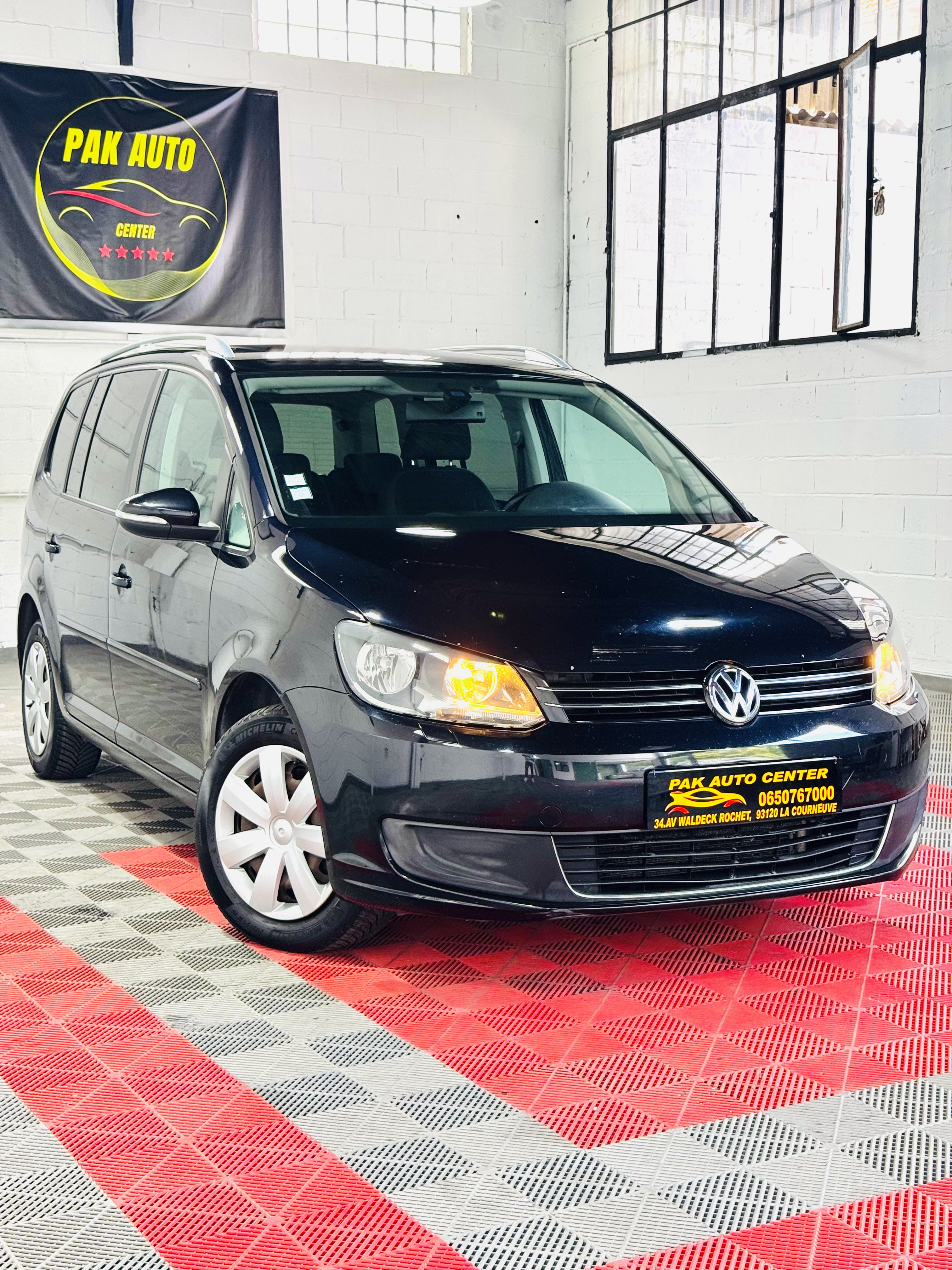 VOLKSWAGEN TOURAN 2.0 TDI 140 MATCH DSG photo 2