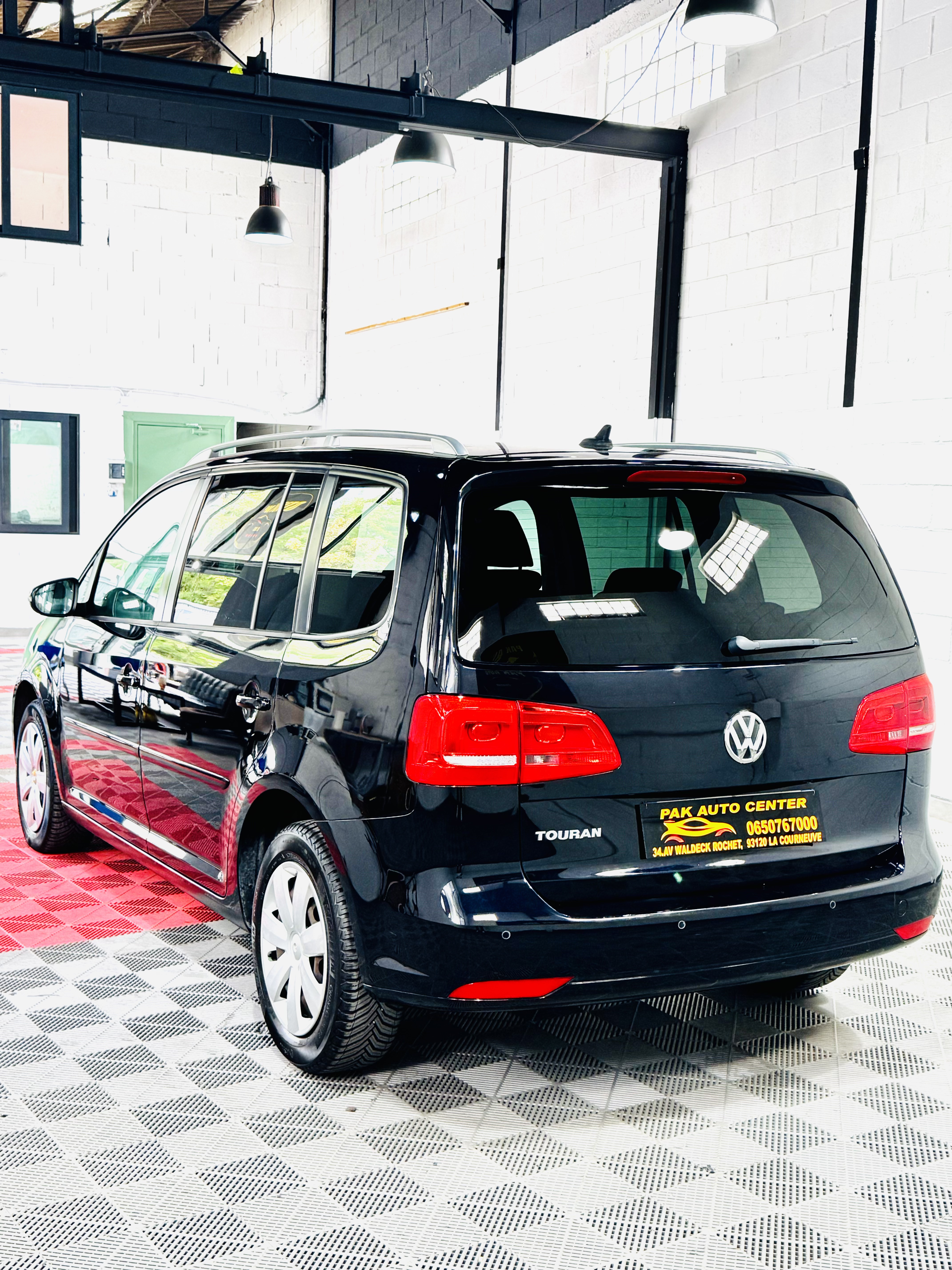 VOLKSWAGEN TOURAN 2.0 TDI 140 MATCH DSG photo 4