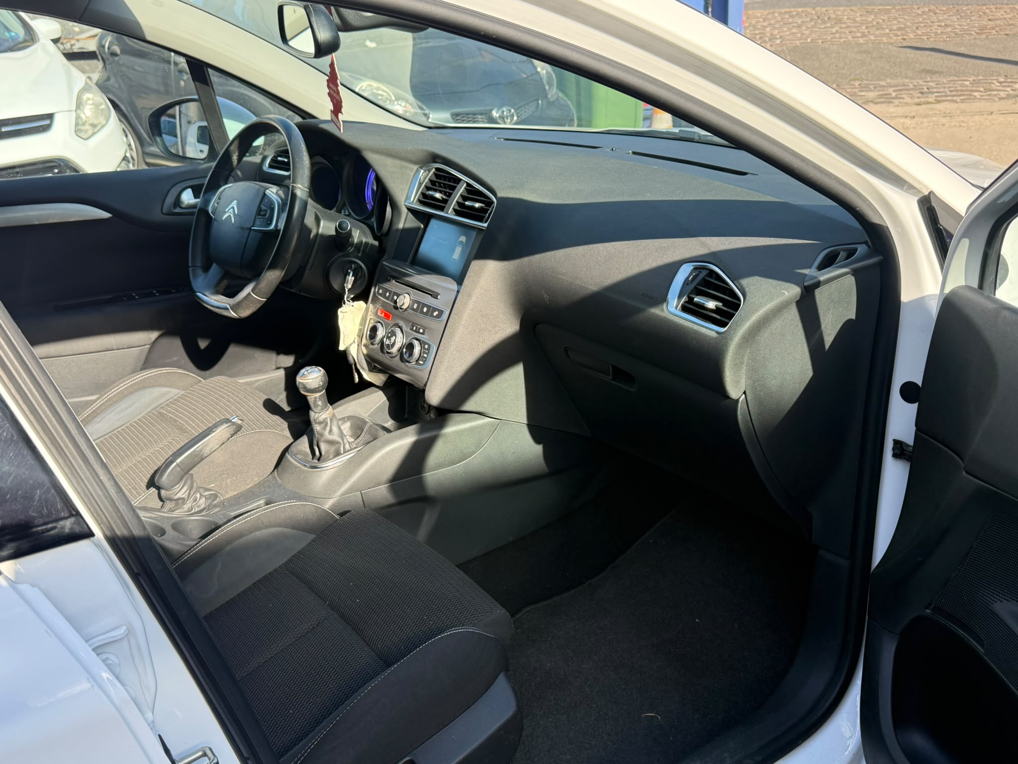 CITROEN C4 1.6 BLUE HDI 100 BUSINESS photo 8